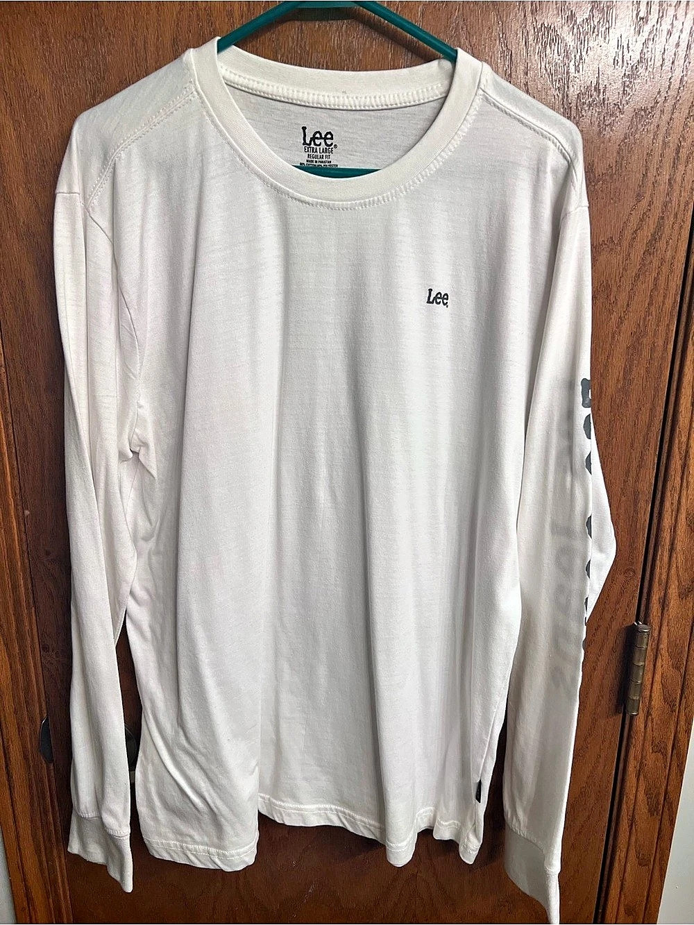 Lee Long Sleeve Logo Tee in White XL